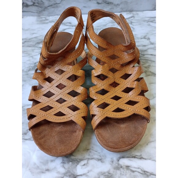 Baretraps Faux Leather Sandals Size 9M - Picture 2 of 10
